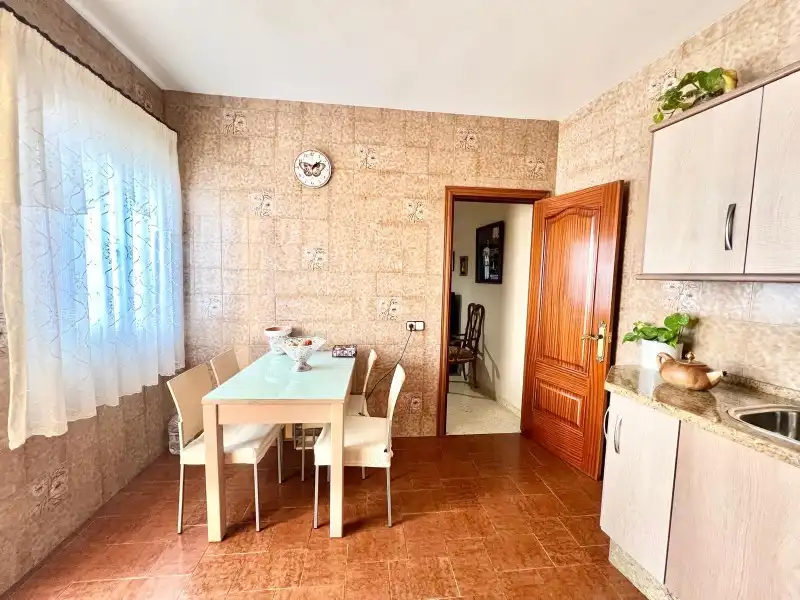 Menjador de Casa o xalet en venda en Málaga amb Aire condicionat, Terrassa i Moblat