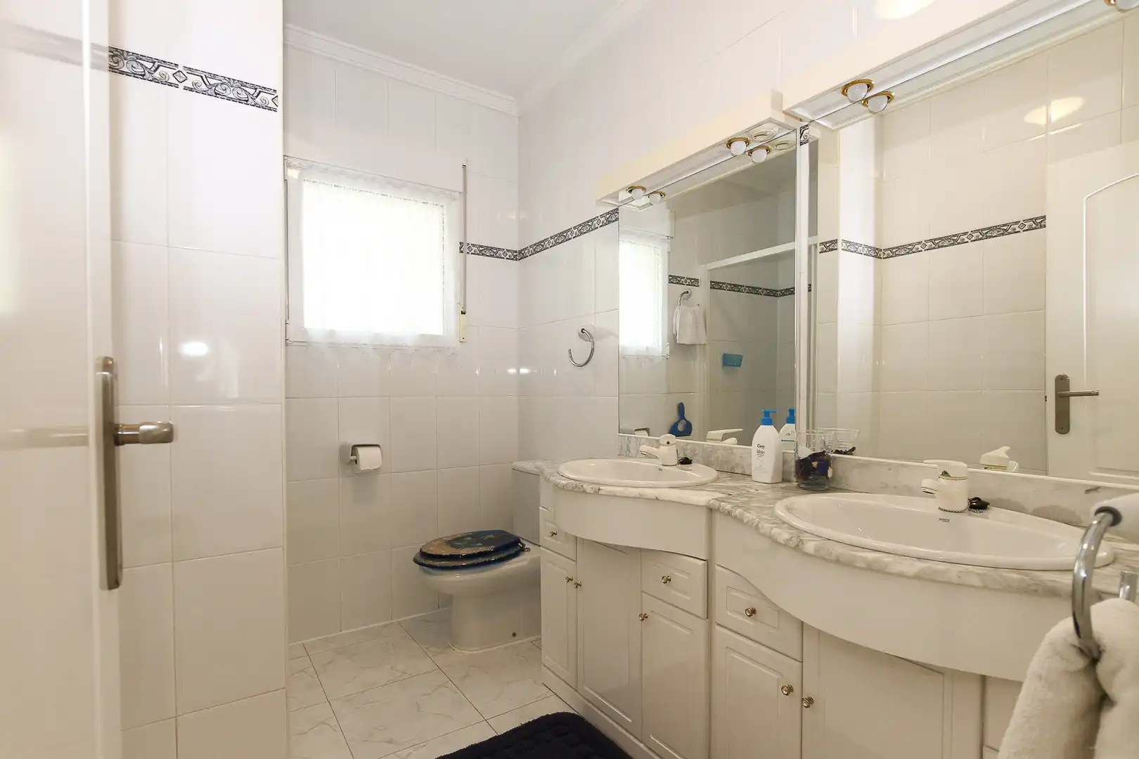 Baño de Casa o chalet de alquiler en Dénia con Aire acondicionado, Jardín privado y Amueblado