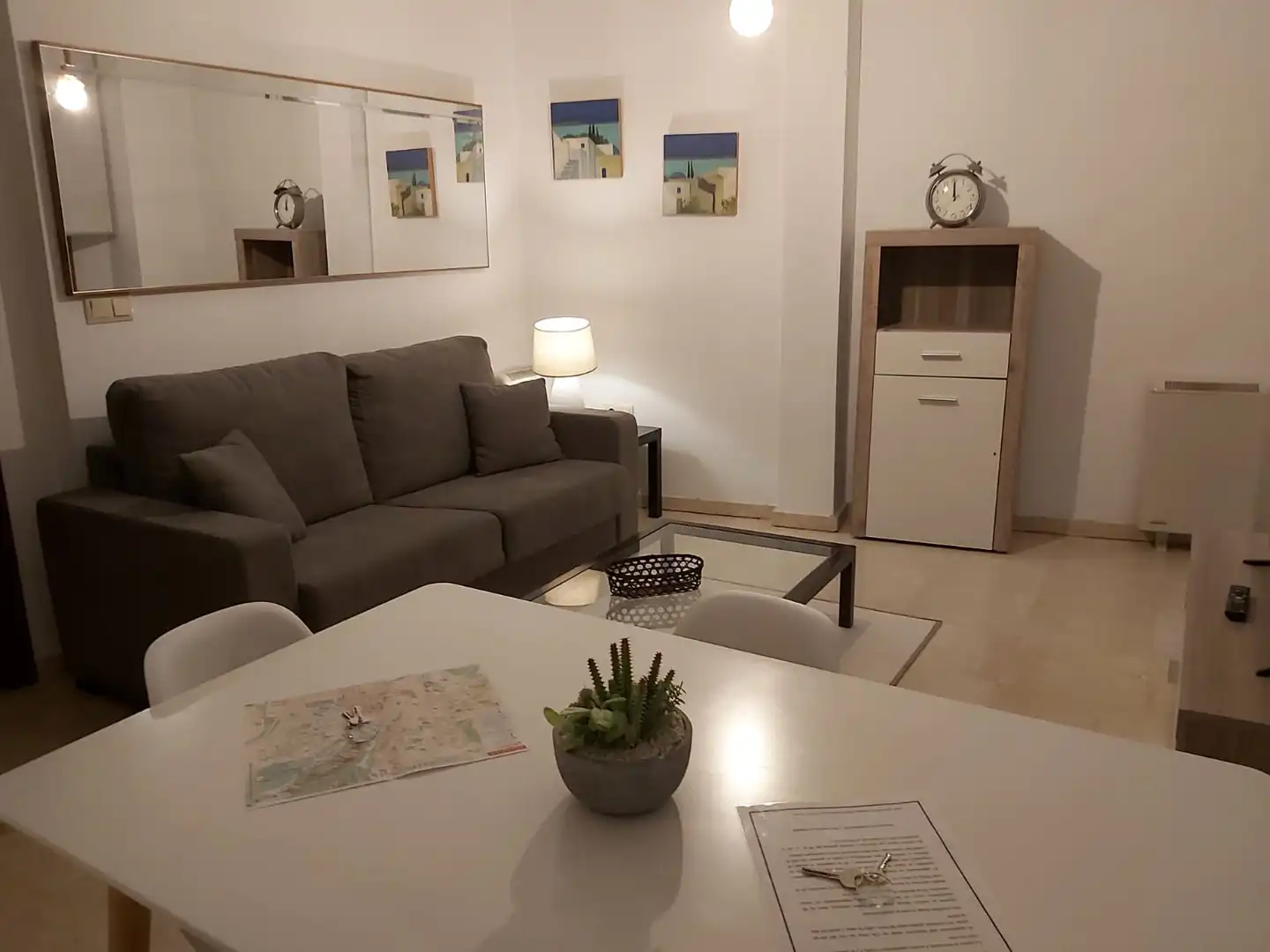 Apartment with terrace to rent in Calle Colcha