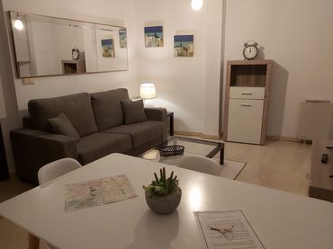 Mini appartamento con balcone in affitto a Calle Colcha