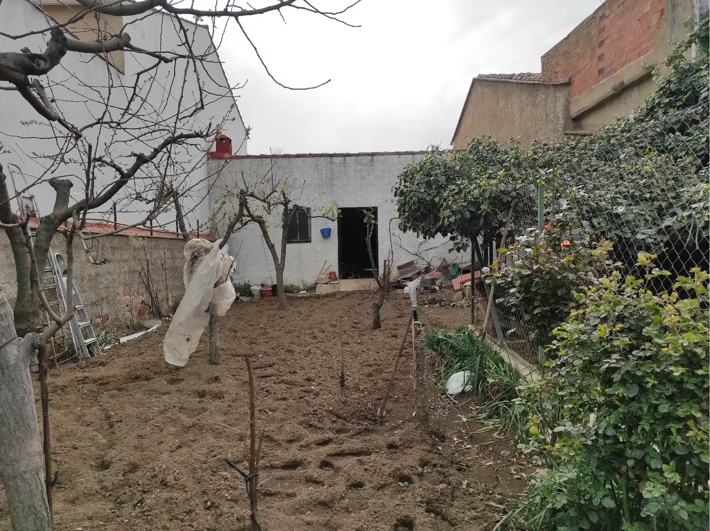 Fabrikhallen zum Verkauf in Puebla del Maestre