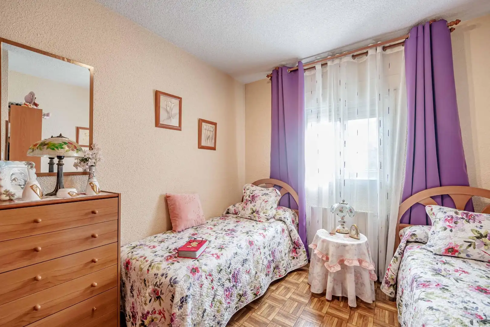 Bedroom of Flat for sale in Madrid  with Heating