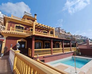 Vista exterior de Casa o xalet en venda en Torrox amb Terrassa i Piscina