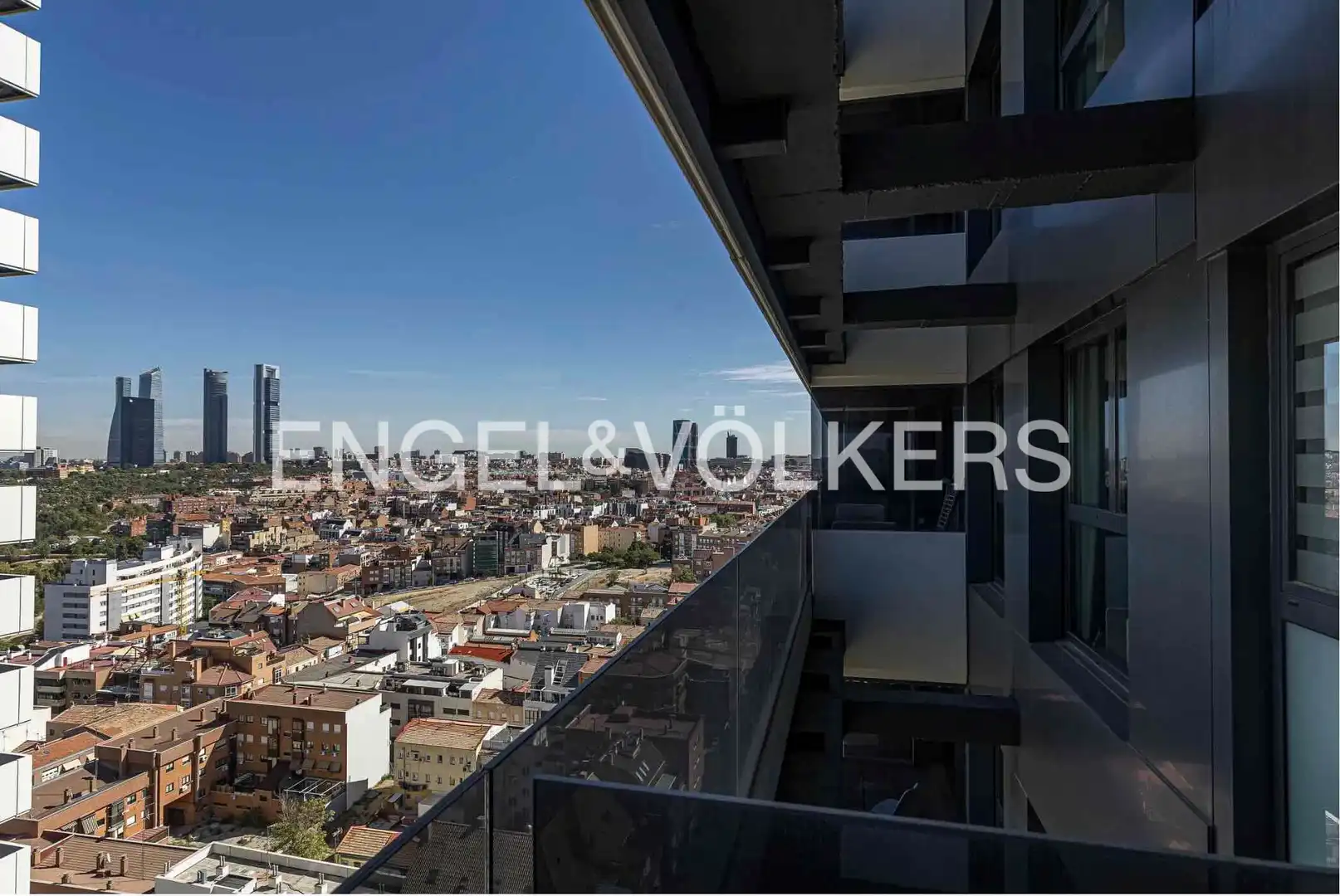 Terrassa de Pis en venda en Madrid amb Aire condicionat, Calefacció i Terrassa
