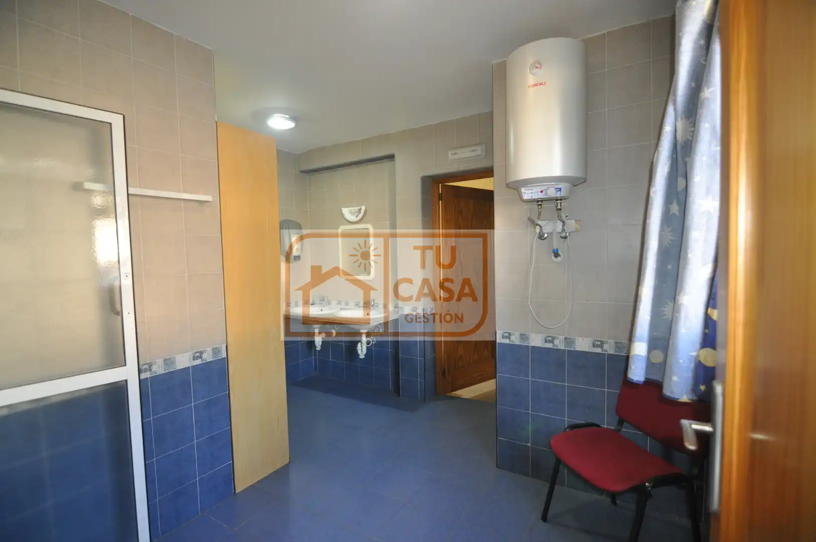 Bathroom of Industrial buildings for sale in Malpartida de Cáceres  with Heating