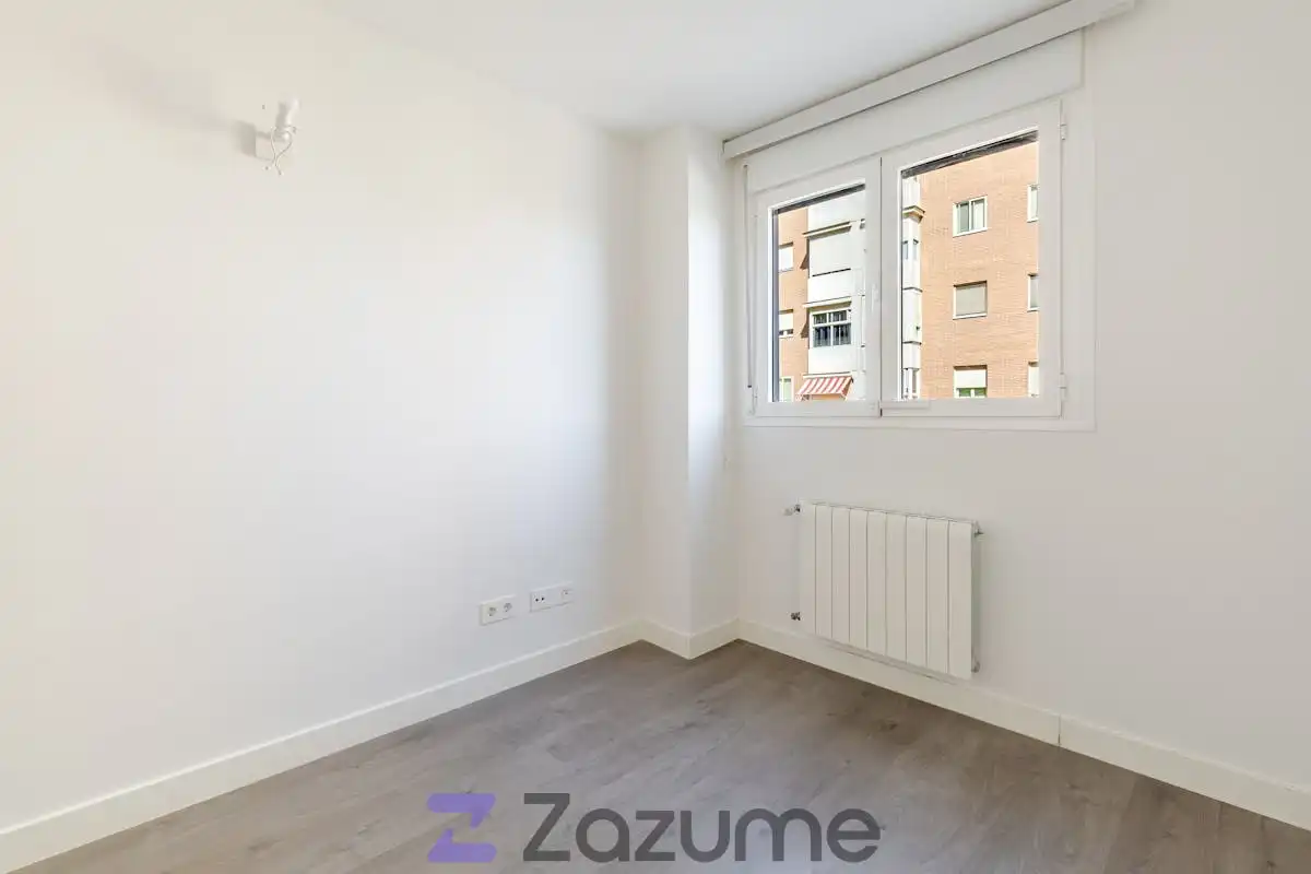 Schlafzimmer von Wohnung zur Miete in Madrid mit Klimaanlage, Heizung und Parkett