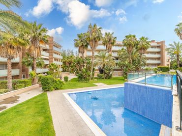 Rez-de-chaussée avec balcon à vendre à Plaça Europa - Port Aventura