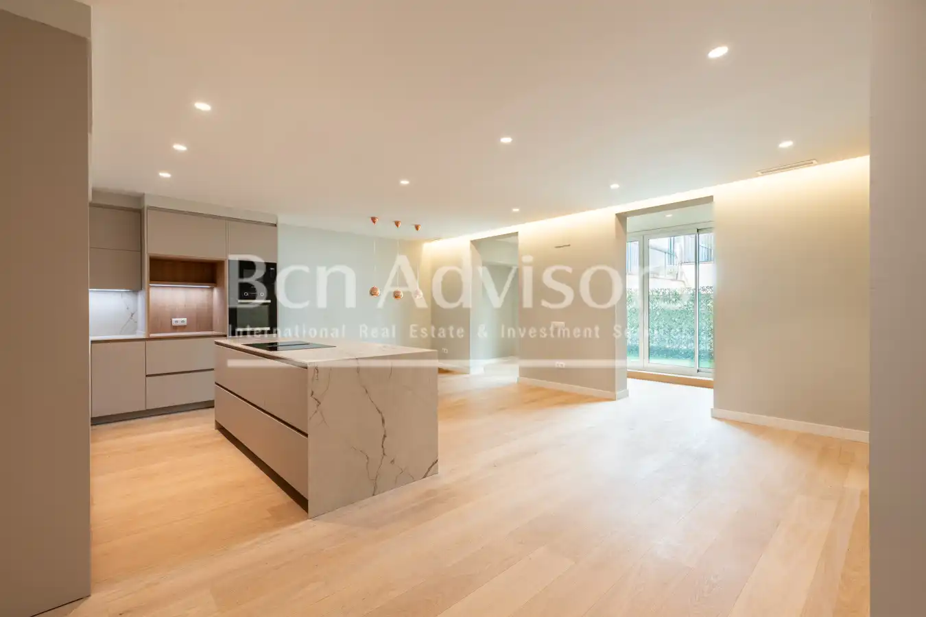Piso con terraza en venta en Carrer de Bergara