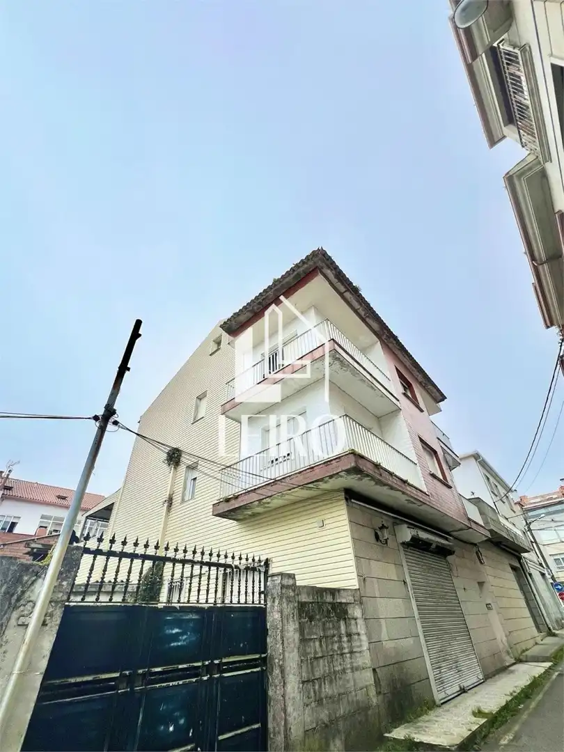 Vista exterior de Piso en venta en Cambados con Balcón