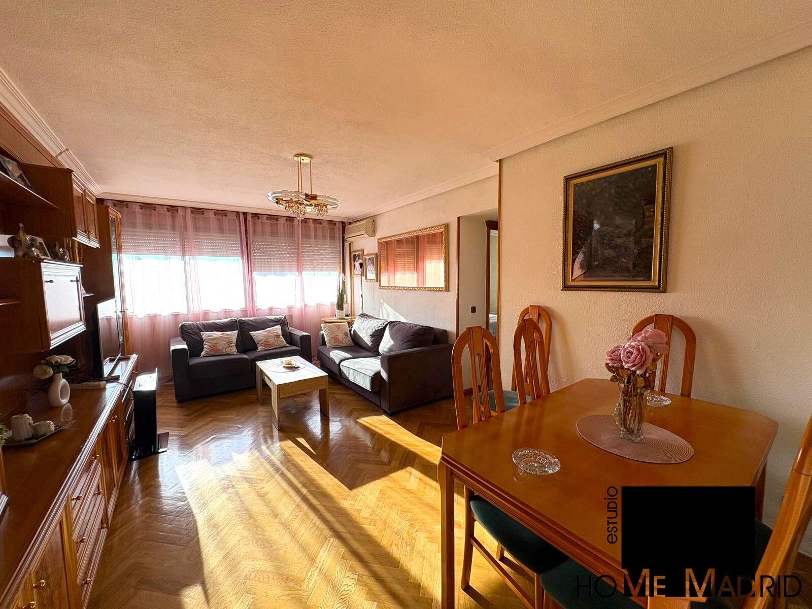 Sala de estar de Piso en venta en  Madrid Capital con Aire acondicionado, Calefacción y Parquet
