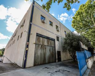 Vista exterior de Nau industrial en venda en Móstoles amb Calefacció