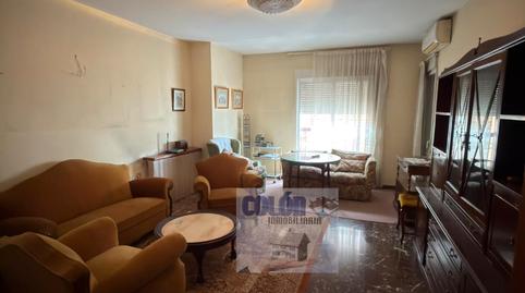 Foto 2 de Piso en venta en Martos, Jaén