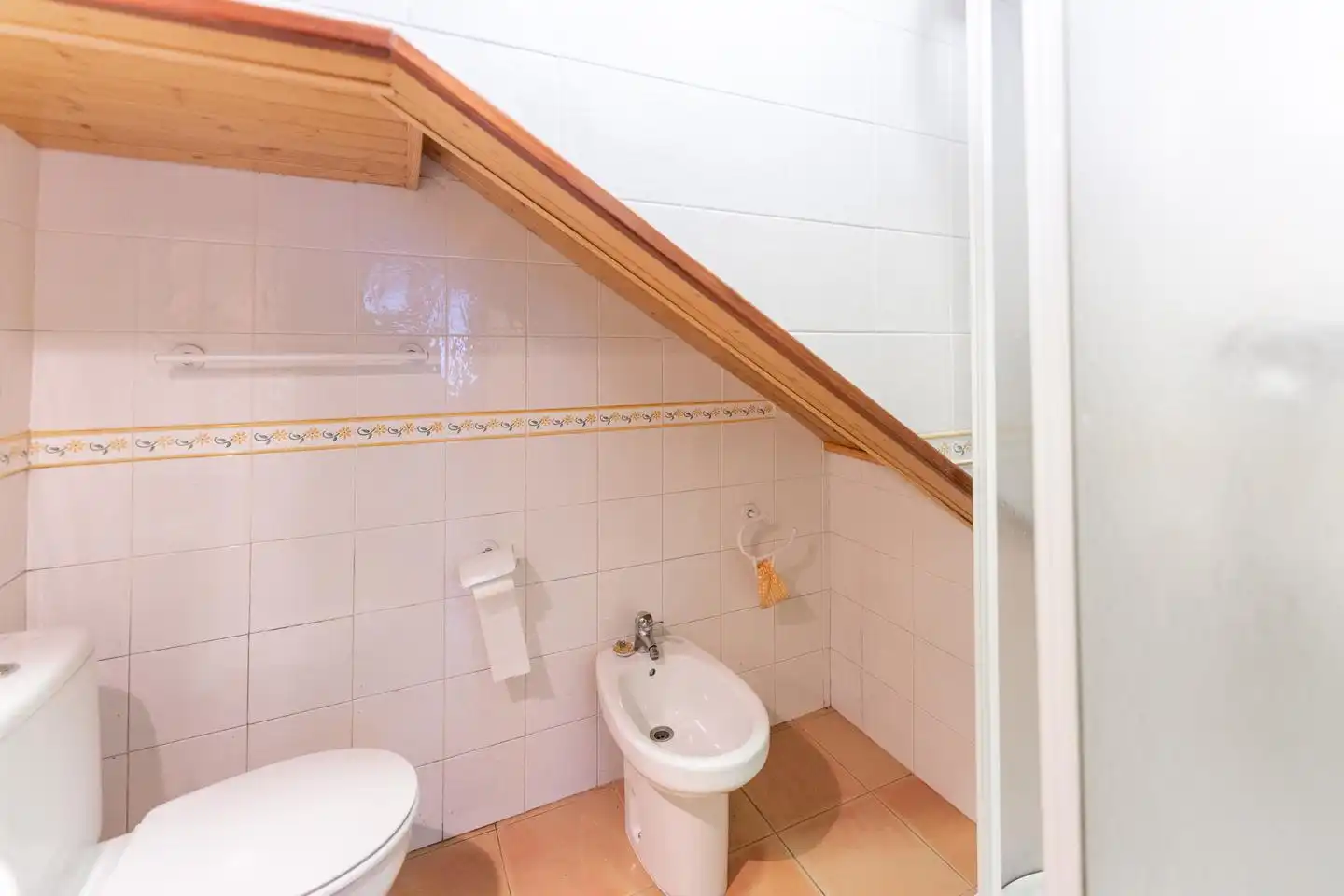 Baño de Casa adosada en venta en Somiedo con Calefacción, Jardín privado y Terraza