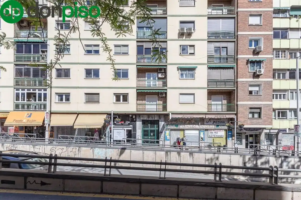Exterior view of Flat for sale in Granada  with Air Conditioner, Heating and Terrace
