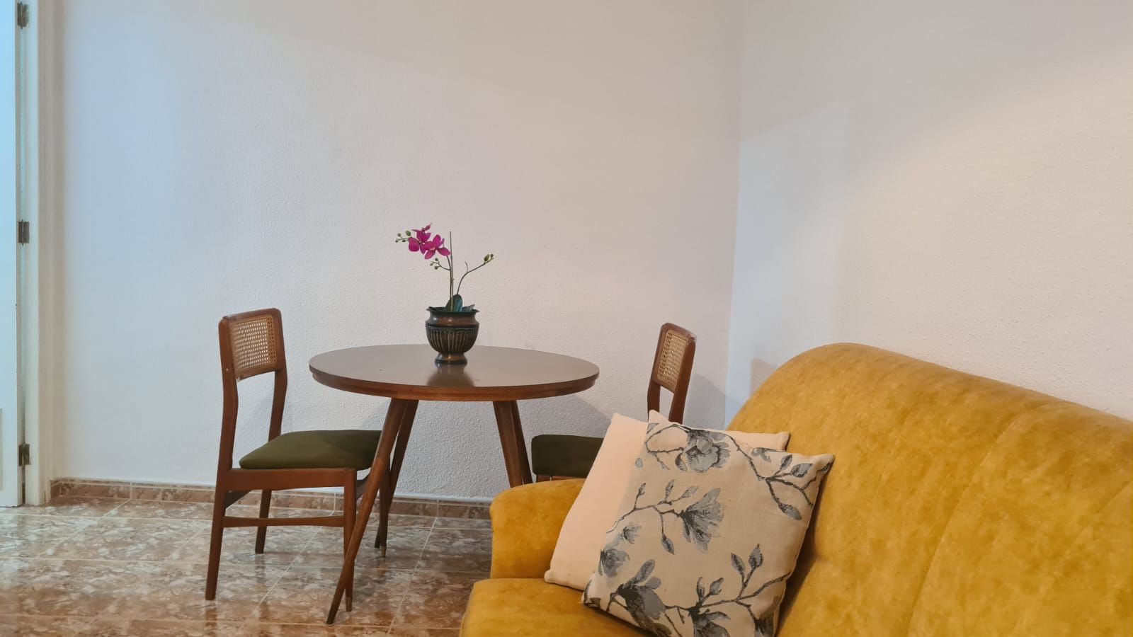 Comedor de Piso de alquiler en Elda con Amueblado y Lavadora