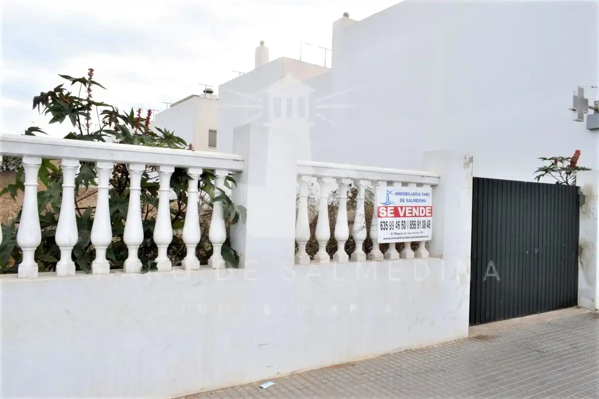 Residential land for sale in Avenida de Rota 54, imagen 2
