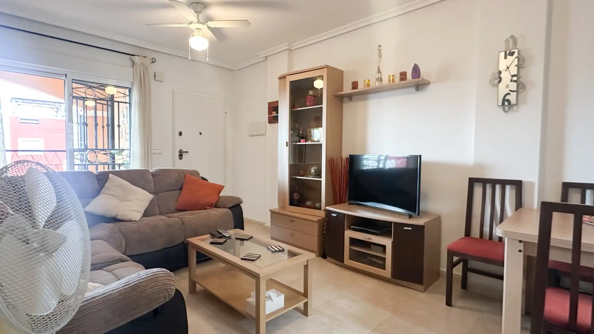 Sala d'estar de Pis en venda en Orihuela amb Piscina i Piscina comunitària