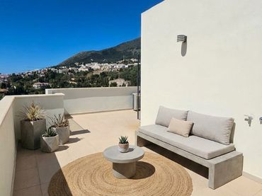 Maison jumelée avec piscine à vendre à Calle Monterrey