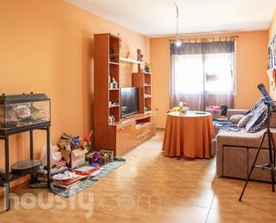 Living room of Flat for sale in Mula  with Air Conditioner and Terrace