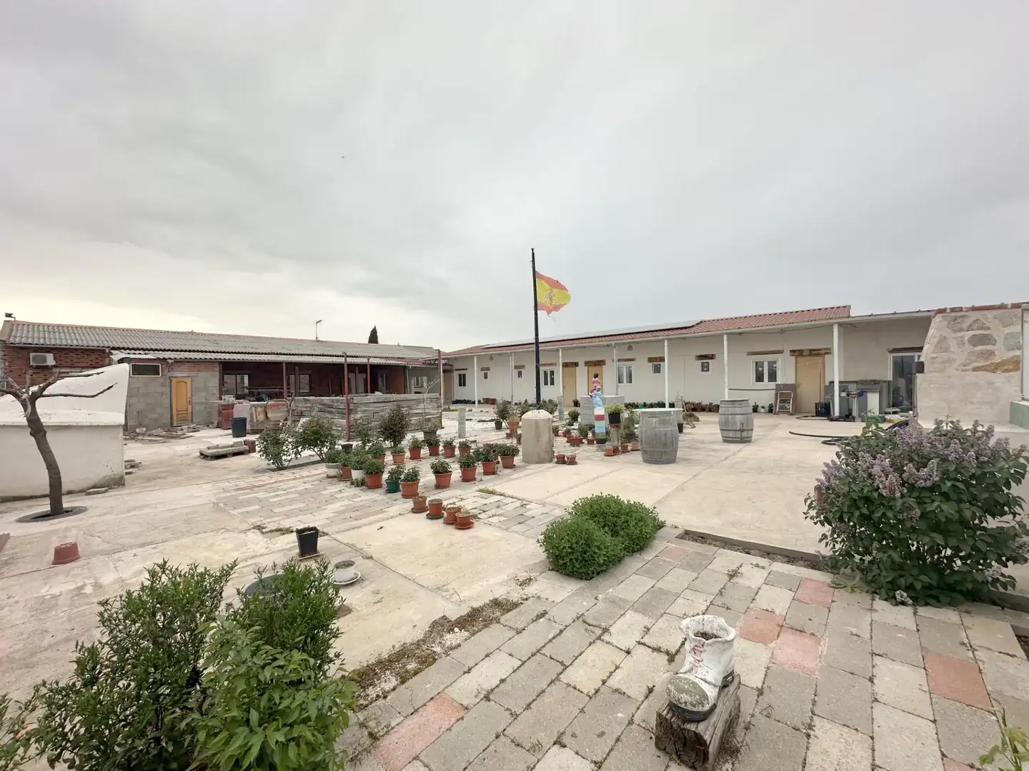 Vista exterior de Casa o xalet en venda en Narros de Saldueña amb Moblat