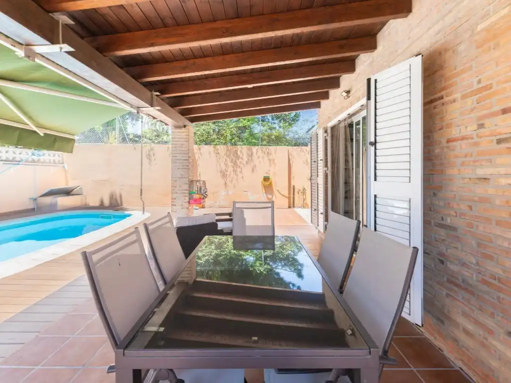 Houses for sale in La Cañada