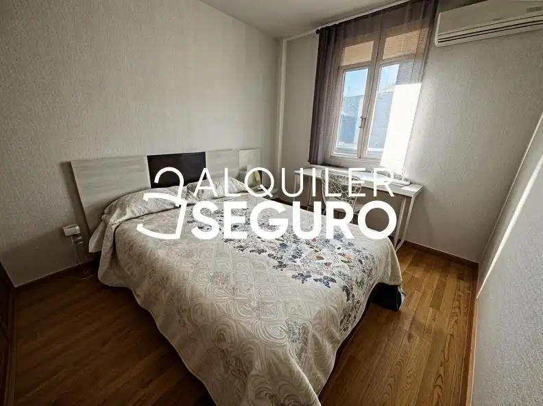 Bedroom of Flat for rent in Latina
