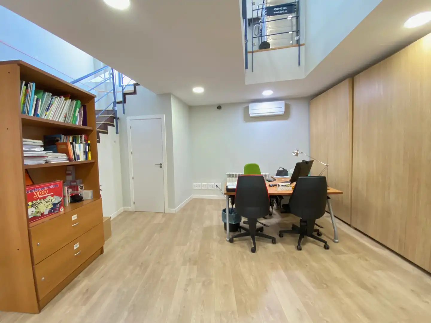 Office for rent in Madrid  with Air Conditioner, Heating and Balcony