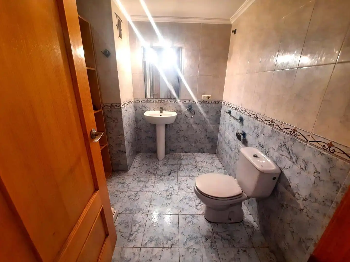 Baño de Piso en venta en Polinyà de Xúquer con Aire acondicionado y Balcón