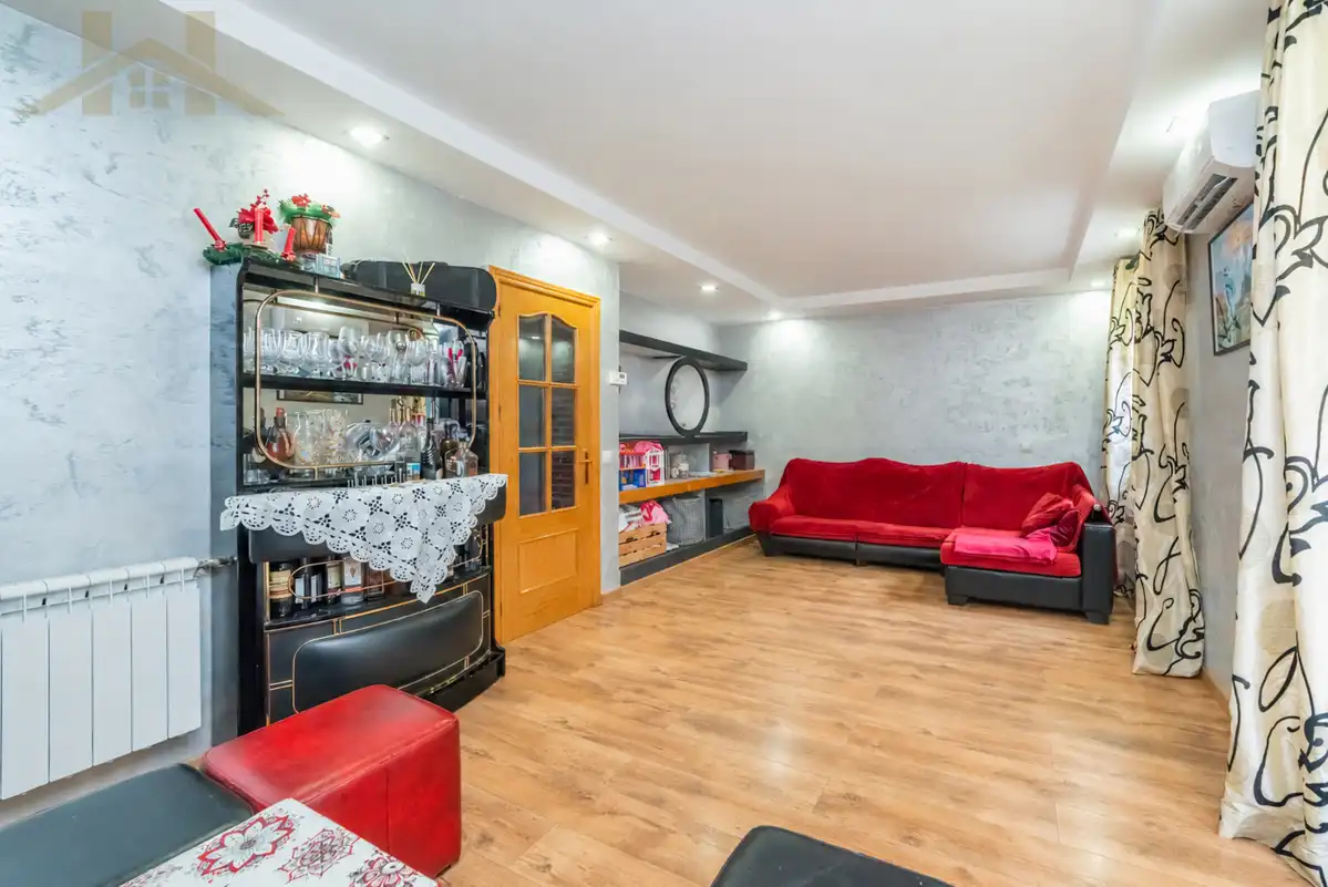 Sala d'estar de Casa adosada en venda en San Martín de la Vega amb Aire condicionat, Calefacció i Balcó