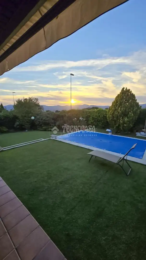 Swimming pool of Detached homes for sale in Collado Villalba  with Air Conditioner, Heating and Terrace