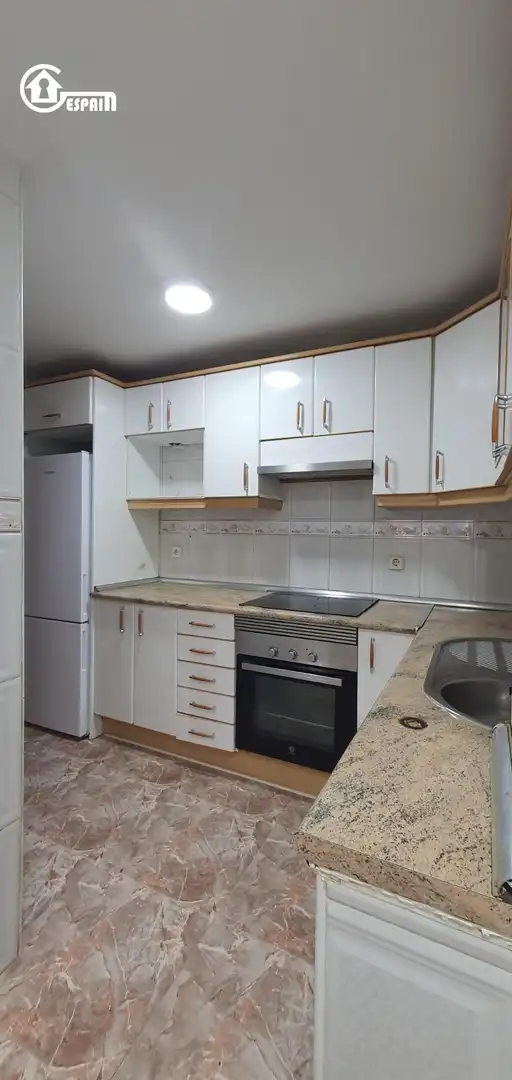 Cocina de Piso en venta en Madrid con Calefacción y Parquet