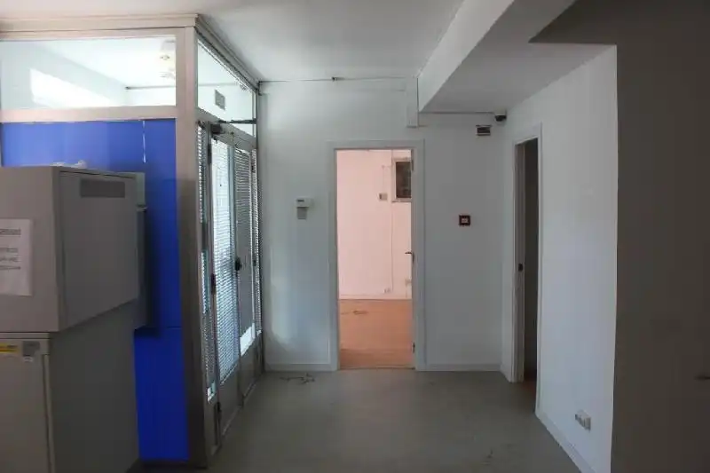 Local de alquiler en Boqueixón