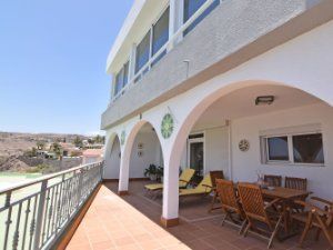 Terrassa de Casa o xalet en venda en San Bartolomé de Tirajana amb Aire condicionat, Terrassa i Traster