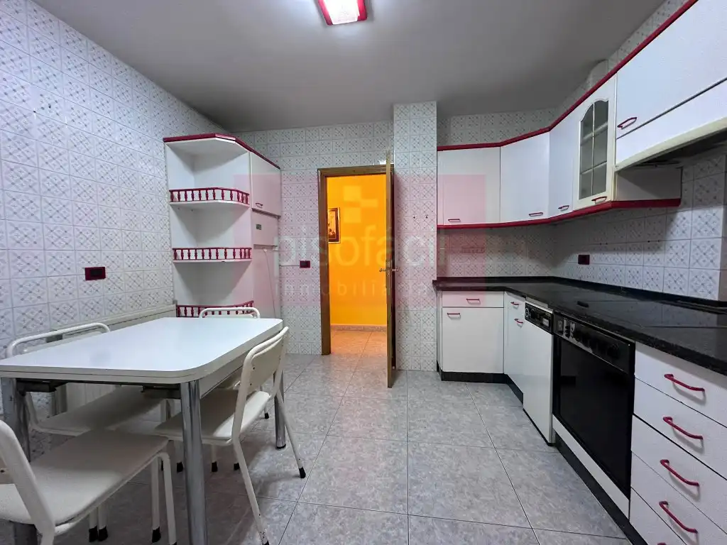 Cocina de Piso en venta en Lugo