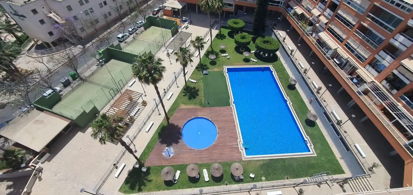 Piscina de Pis de lloguer en Alicante / Alacant amb Calefacció, Jardí privat i Terrassa