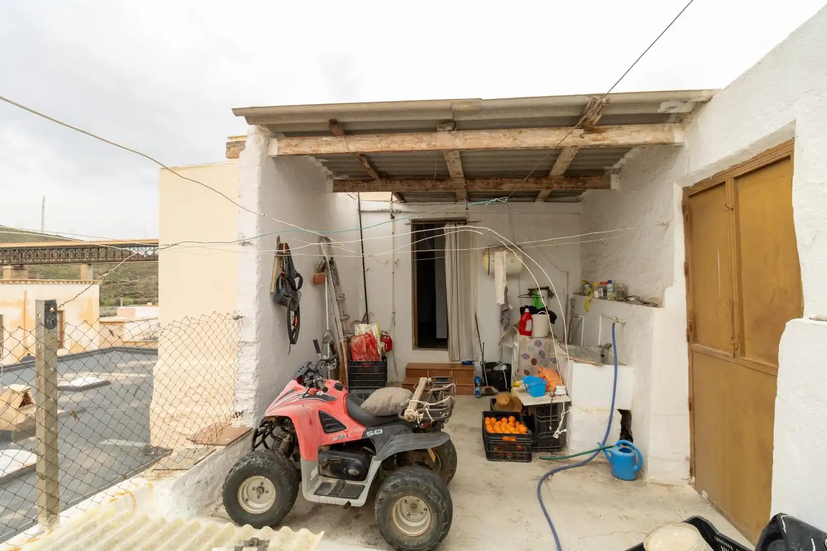 Vista exterior de Casa o xalet en venda en Santa Fe de Mondújar amb Jardí privat, Terrassa i Moblat