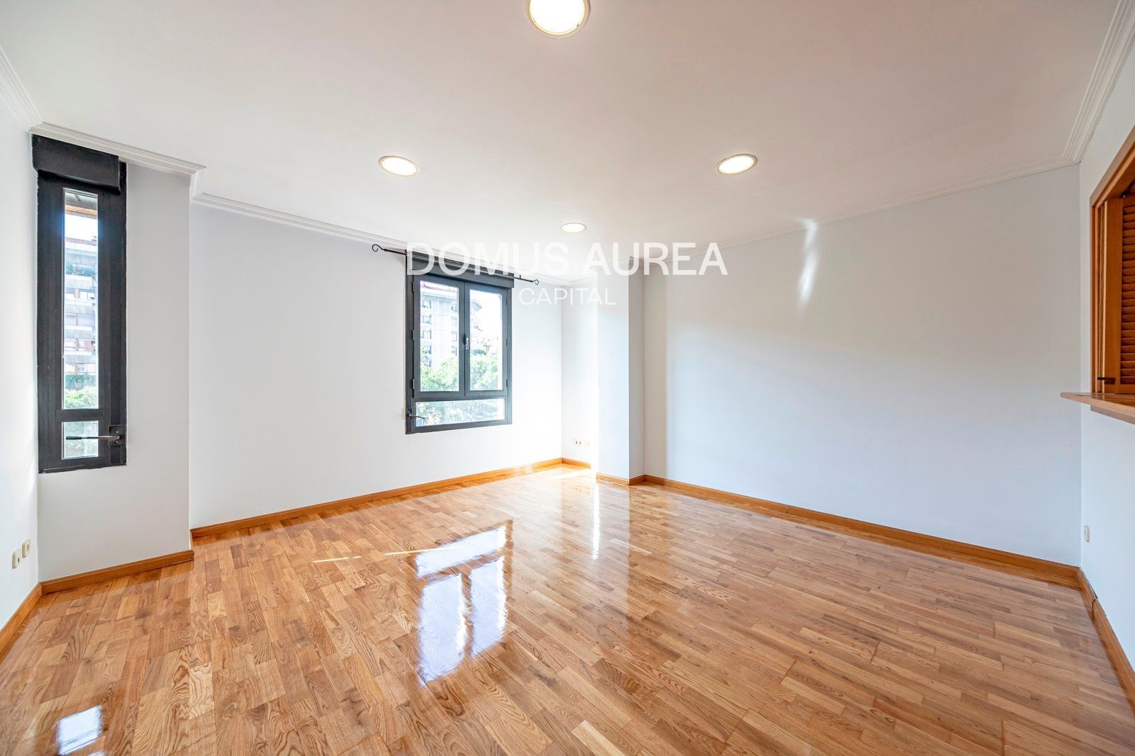 Dormitori de Pis de lloguer en  Madrid Capital amb Aire condicionat i Calefacció