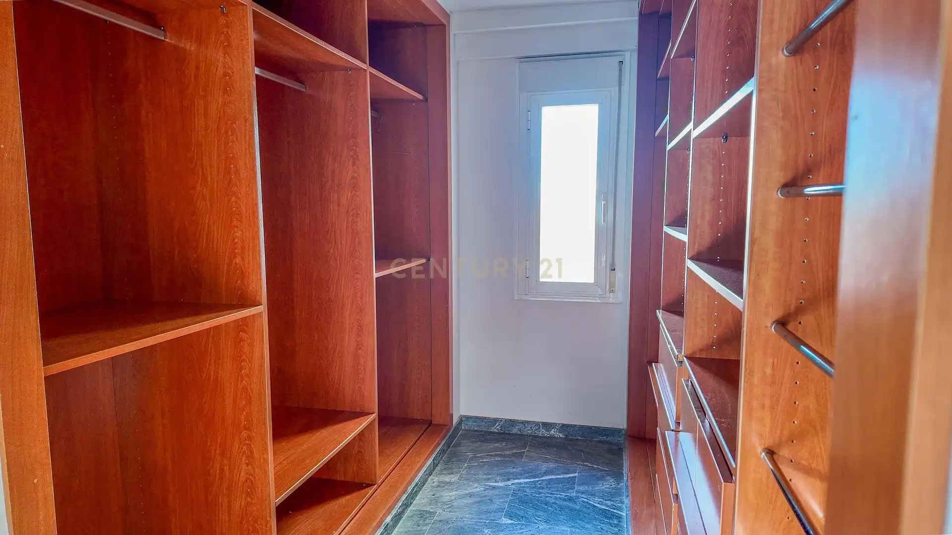 Maisonette zum Verkauf in Badajoz mit Klimaanlage, Abstellraum und Waschmaschine