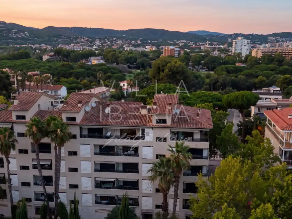 Exterior view of Apartments for sale in Castell d'Aro, Platja d'Aro i s'Agaró  with Air Conditioner, Heating and Terrace
