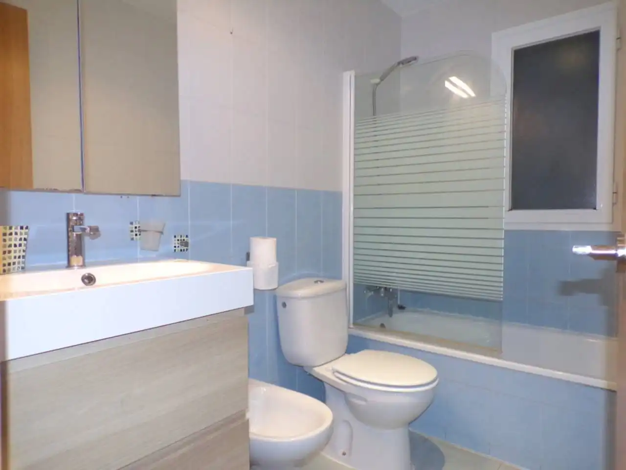 Baño de Piso de alquiler en Jerez de la Frontera con Aire acondicionado, Terraza y Amueblado