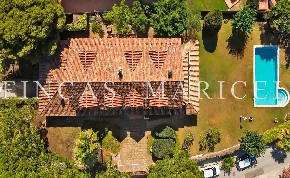 Casa o xalet en venda a Pintor Roig i soler, Can Girona - Terramar - Vinyet