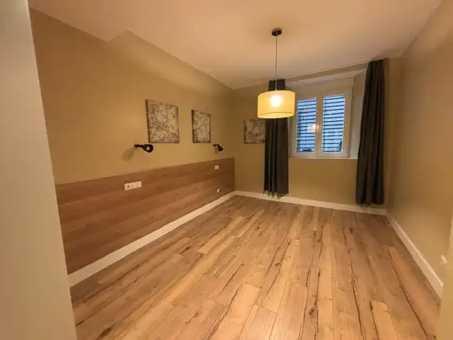 Piso de alquiler en  Pamplona / Iruña con Calefacción, Parquet y Amueblado