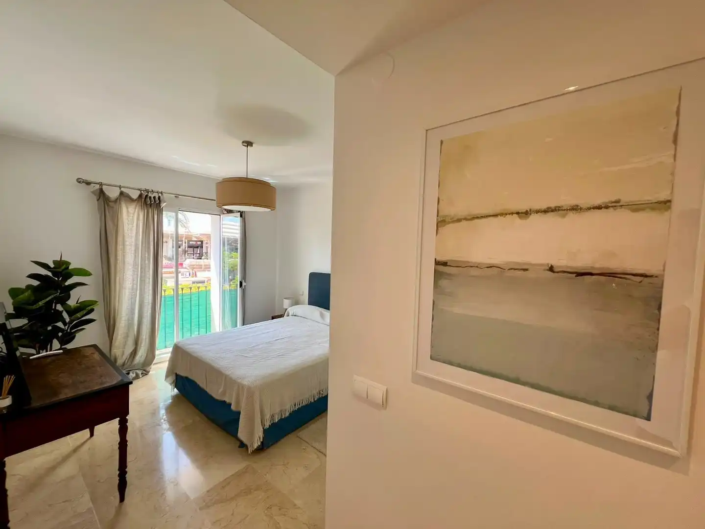 Dormitori de Apartament de lloguer en Marbella amb Aire condicionat, Calefacció i Terrassa