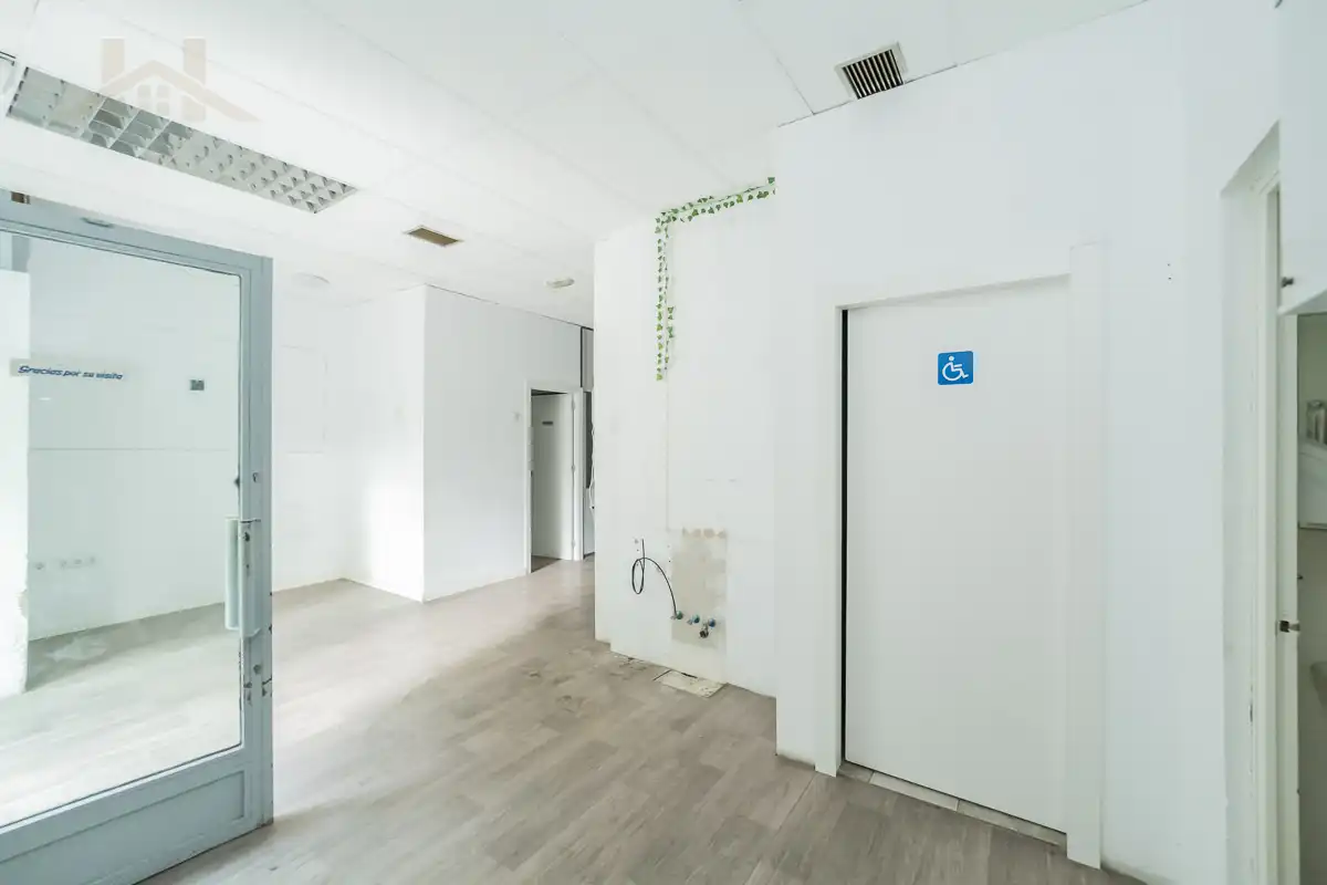 Local en venta en Avenida Olímpica, El Soto - Azorín