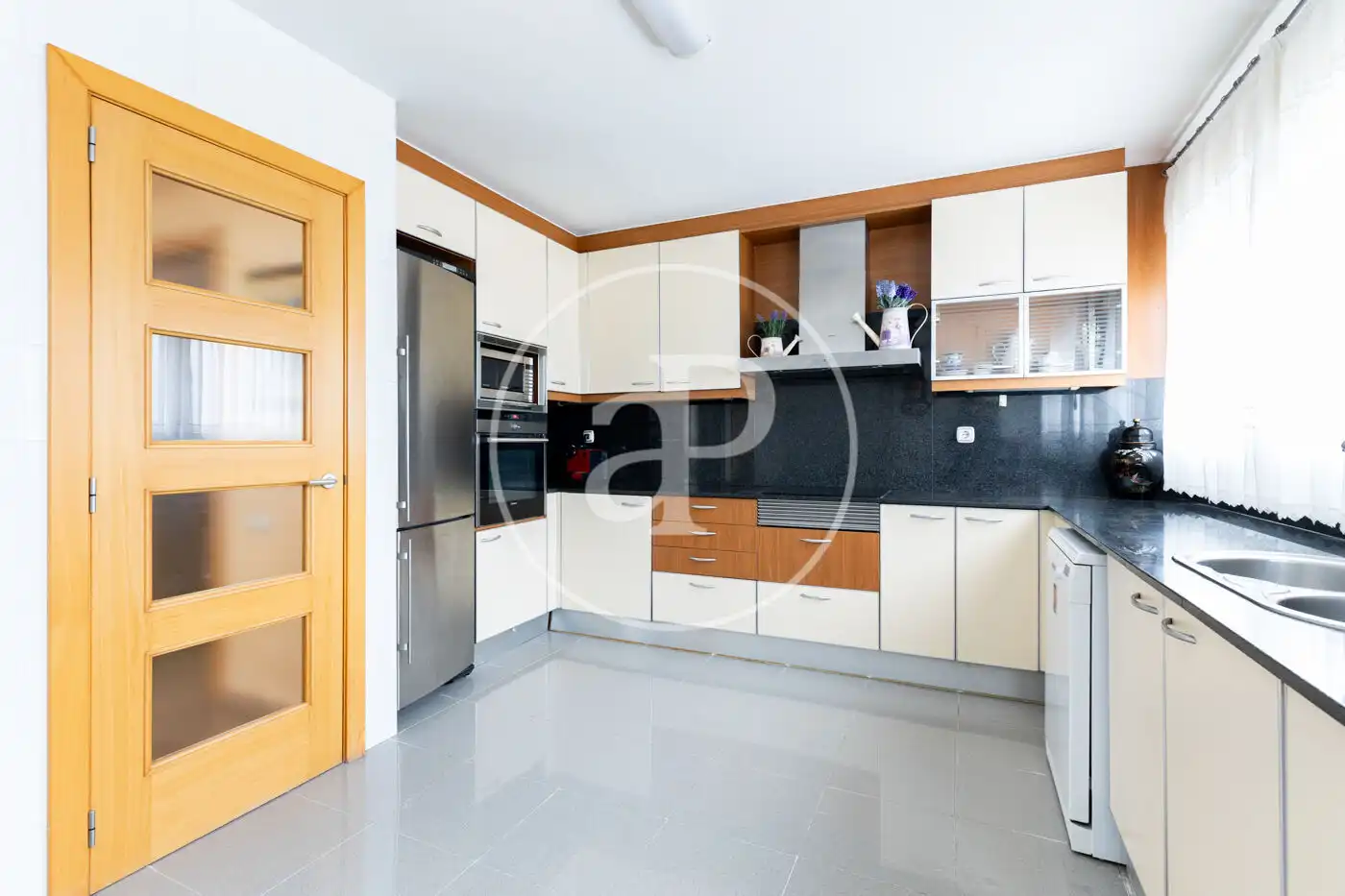 Kitchen of Duplexes for sale in Terrassa  with Heating and Terrace
