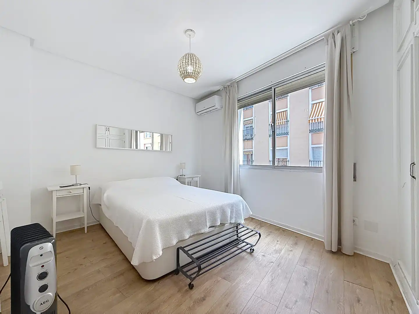 Bedroom of Houses for rent in Málaga  with Air Conditioner, Terrace and Furnished