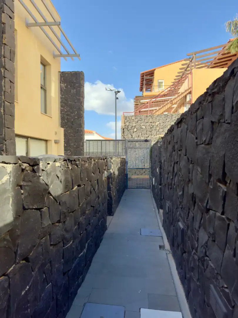 Vista exterior de Casa adosada en venta en San Miguel de Abona con Aire acondicionado, Terraza y Trastero