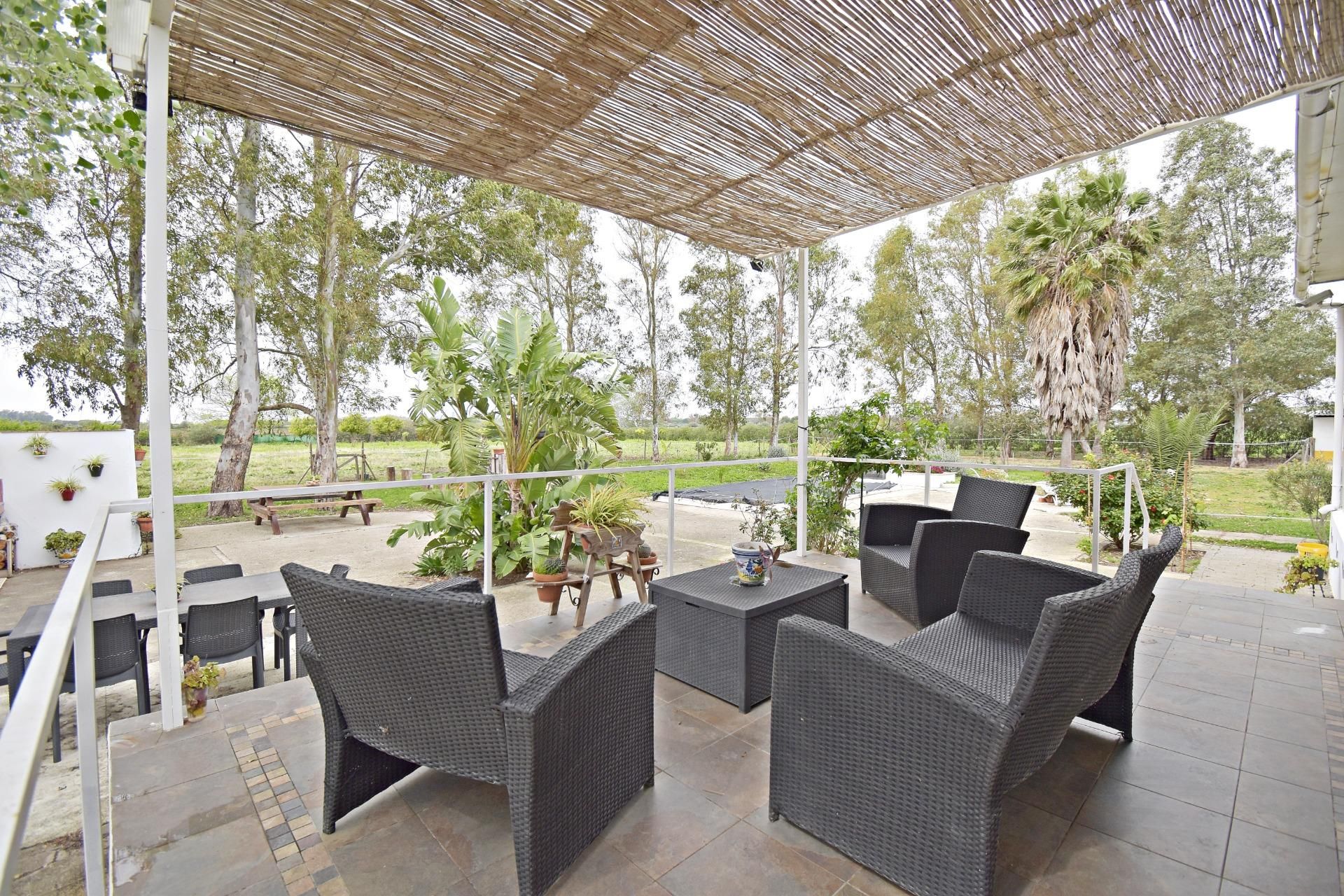 Terrassa de Finca rústica en venda en Jerez de la Frontera amb Aire condicionat, Piscina i Alarma