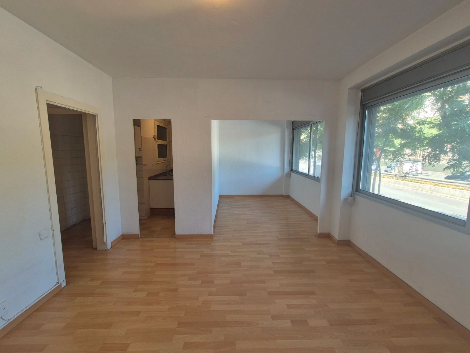 Living room of Flat for sale in  Barcelona Capital  with Oven