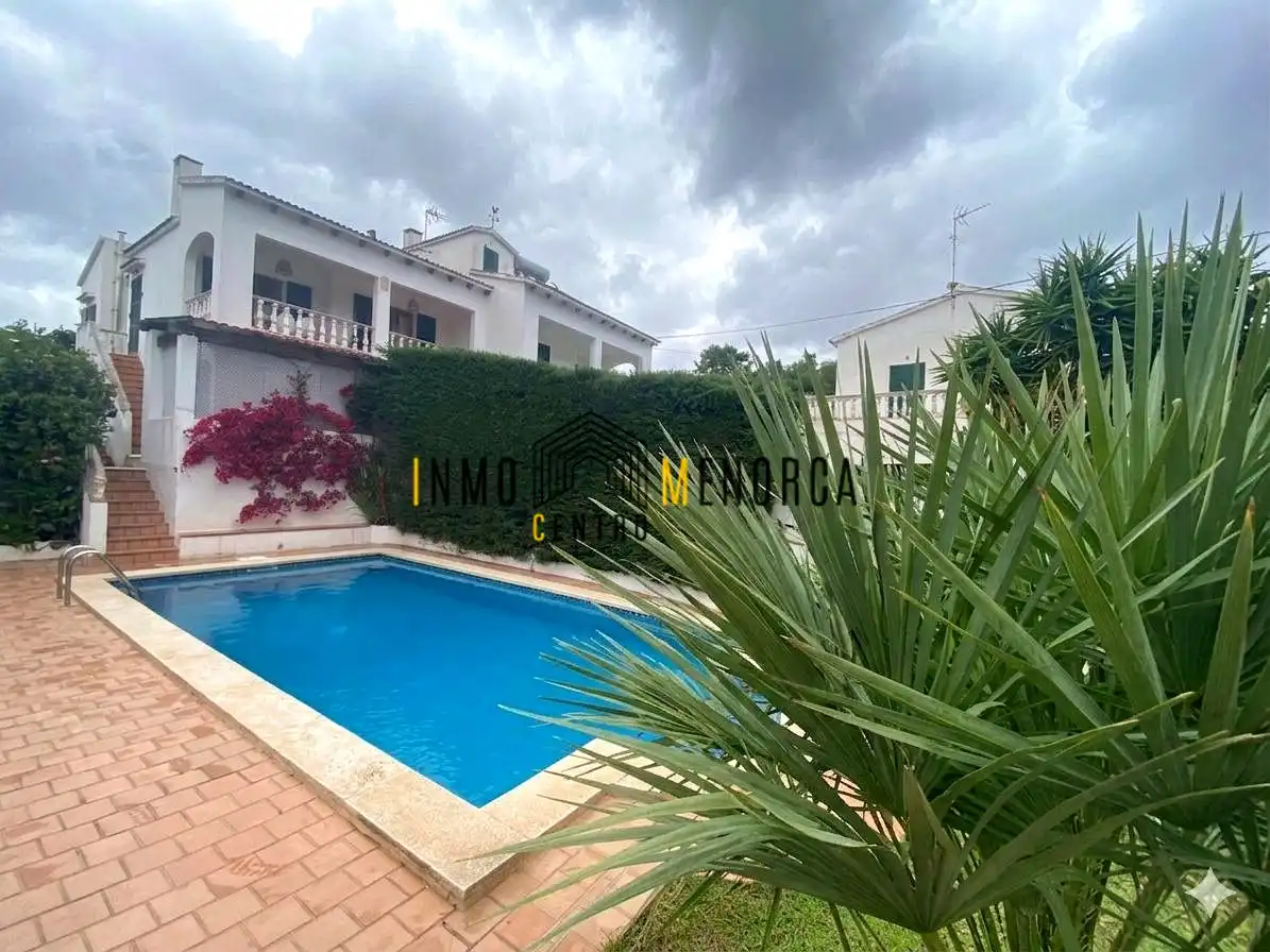 Vista exterior de Casa o xalet en venda en Ciutadella de Menorca amb Calefacció, Jardí privat i Terrassa